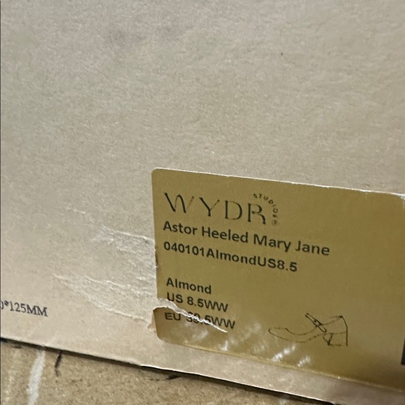 WYDR Studios Astor Heeled Mary Jane Shoes Almond NIB Size 8.5WW - Picture 7 of 8